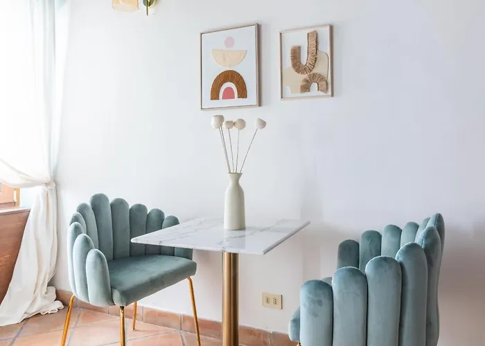 Trevi - Charming Loft Near Trevi Fountain דירה *