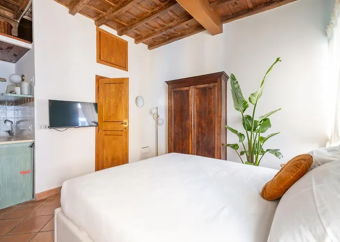 דירה Trevi - Charming Loft Near Trevi Fountain רומא